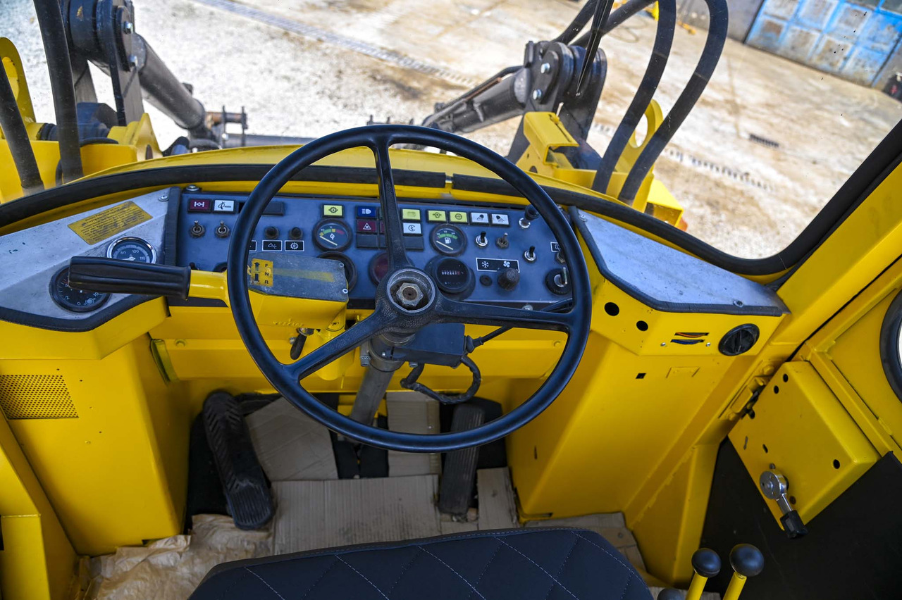 اللودر بعجل Volvo BM4300: صورة 49