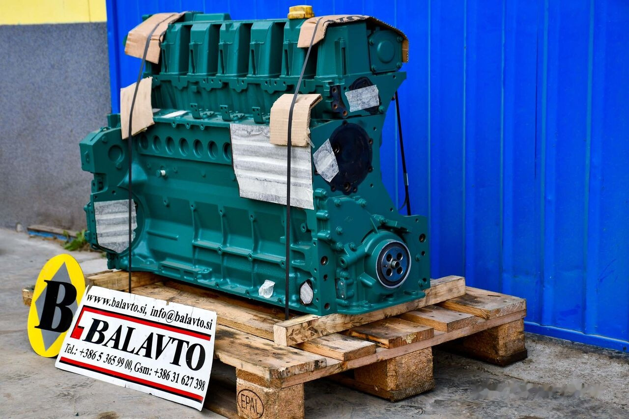 Volvo D7E Long block 11410957 Volvo L120E, L120F, L110E, L110F - محرك - اللودر بعجل: صورة 3 Volvo D7E Long block 11410957 Volvo L120E, L120F, L110E, L110F - محرك - اللودر بعجل: صورة 3