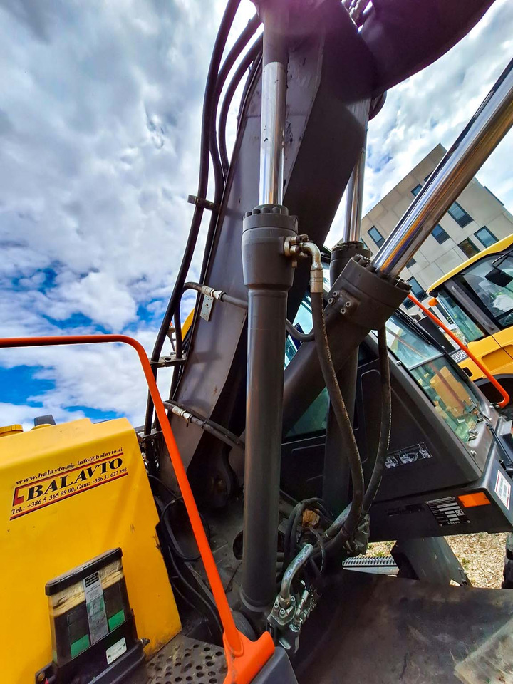 Volvo boom cylinder 14578082 Volvo EWR150E, EW140C, EW140D - قطع غيار - حفارة: صورة 3 Volvo boom cylinder 14578082 Volvo EWR150E, EW140C, EW140D - قطع غيار - حفارة: صورة 3