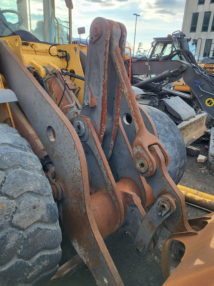 Volvo lifting framework - قطع غيار - تركس: صورة 3 Volvo lifting framework - قطع غيار - تركس: صورة 3