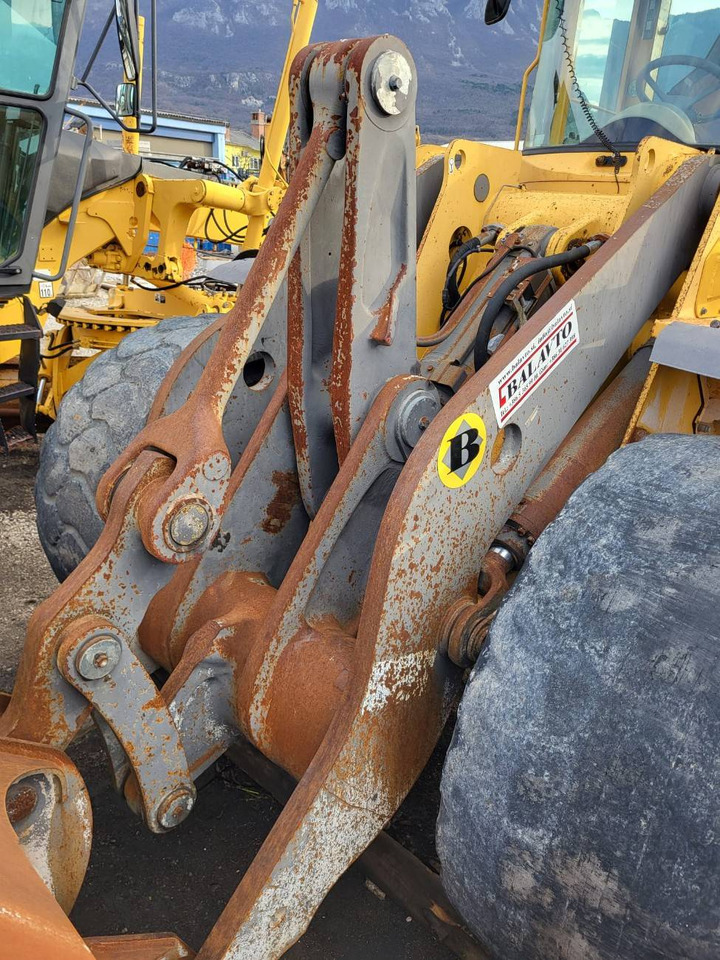 Volvo lifting framework - قطع غيار - تركس: صورة 1 Volvo lifting framework - قطع غيار - تركس: صورة 1