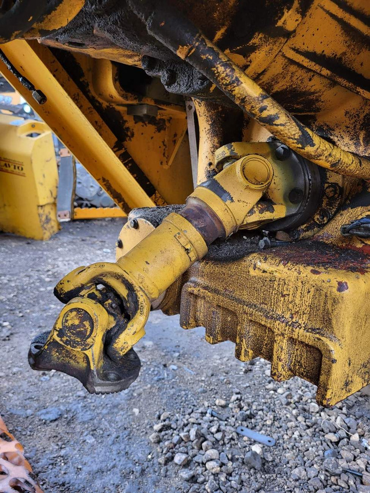 Volvo propeller shaft - عمود الكردان - تركس: صورة 1 Volvo propeller shaft - عمود الكردان - تركس: صورة 1