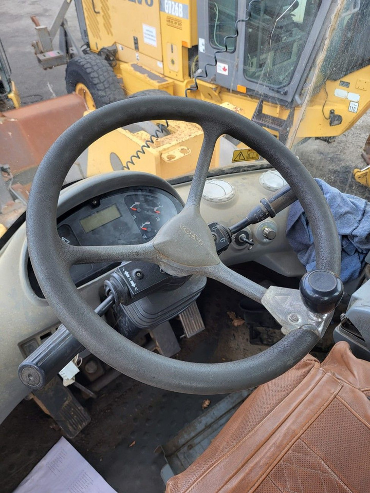 Volvo steering wheel - عجلة القيادة - آلات البناء: صورة 1 Volvo steering wheel - عجلة القيادة - آلات البناء: صورة 1
