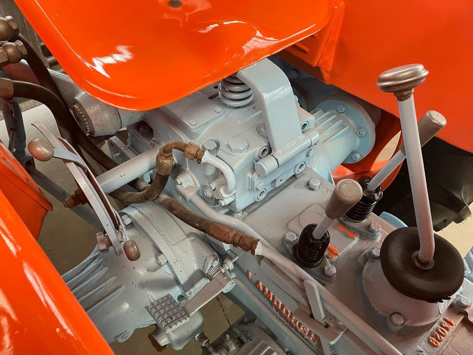 جرار Lamborghini 2 R Typ FL3 Sammlerstück Oldtimer: صورة 10 جرار Lamborghini 2 R Typ FL3 Sammlerstück Oldtimer: صورة 10