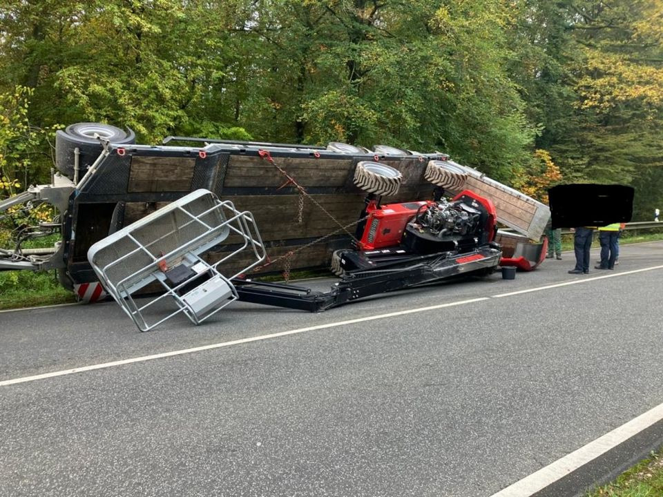 Manitou Arbeitsbühne 180 ATJ Unfallschaden Teleskopbühne - شاحنة ذراع مفصلي: صورة 1 Manitou Arbeitsbühne 180 ATJ Unfallschaden Teleskopbühne - شاحنة ذراع مفصلي: صورة 1