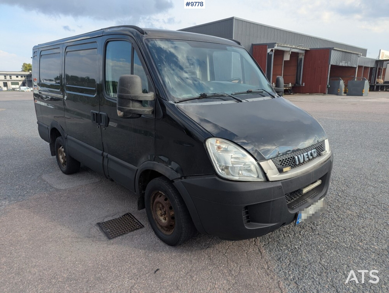 Box Truck Iveco Daily 29L12A V-300 - فان: صورة 2 Box Truck Iveco Daily 29L12A V-300 - فان: صورة 2
