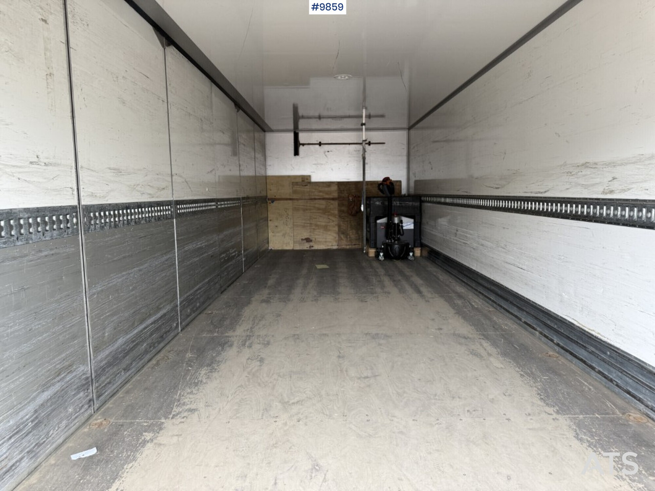 Box Truck Mercedes Benz Atego 1524 with openable side - شاحنة مقفلة: صورة 5 Box Truck Mercedes Benz Atego 1524 with openable side - شاحنة مقفلة: صورة 5