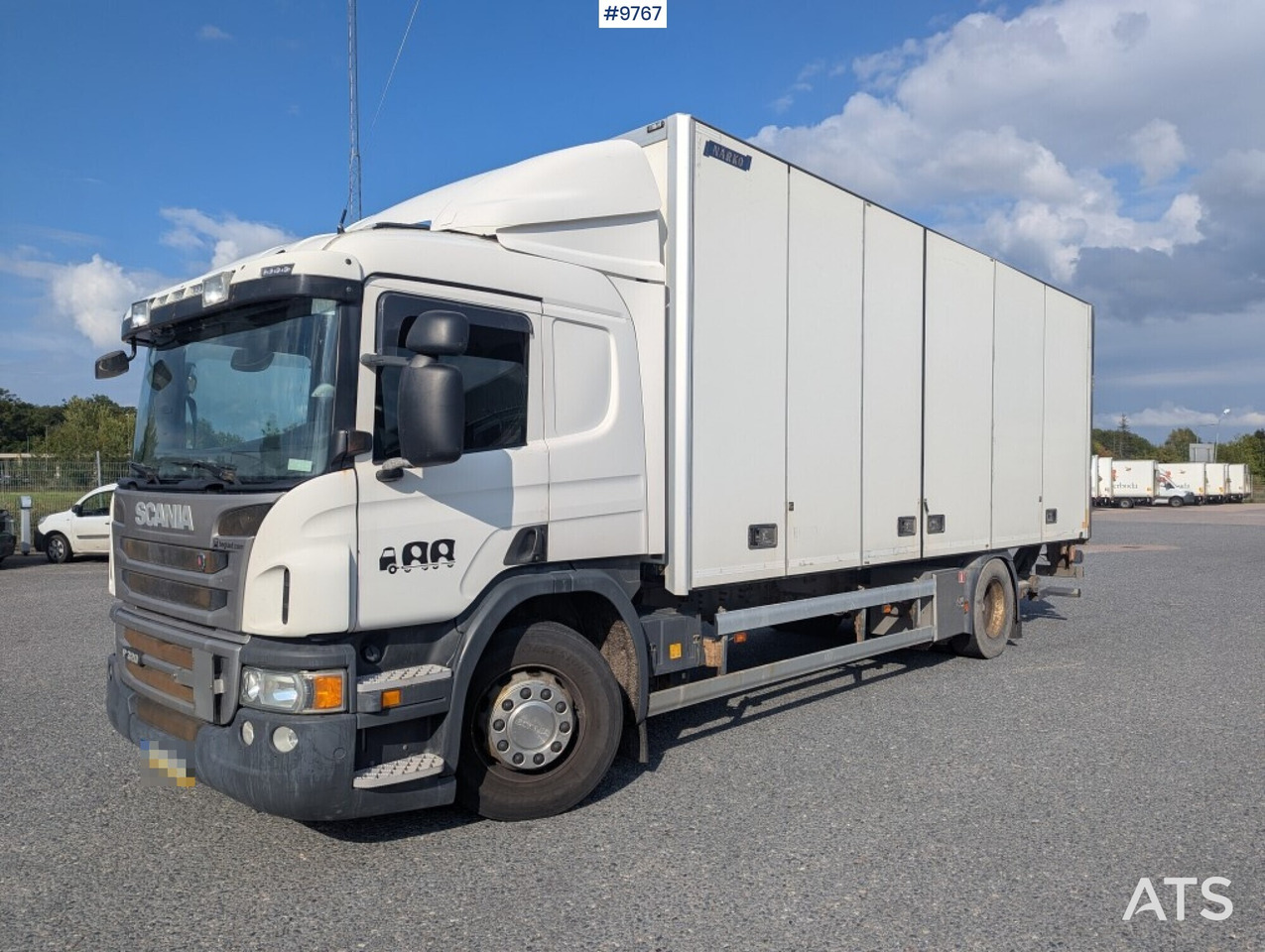 Box Truck Scania P320 4X2 with tail lift - شاحنة مقفلة: صورة 1 Box Truck Scania P320 4X2 with tail lift - شاحنة مقفلة: صورة 1