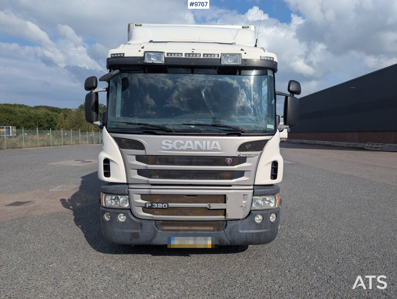 شاحنة مقفلة Box Truck Scania P320 4X2 with tail lift: صورة 12