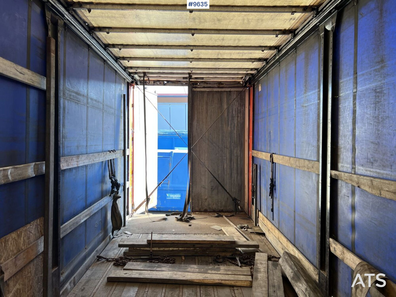 Chapel trailer Fruehauf SS136/P3S - نصف مقطورة ستارة: صورة 5 Chapel trailer Fruehauf SS136/P3S - نصف مقطورة ستارة: صورة 5