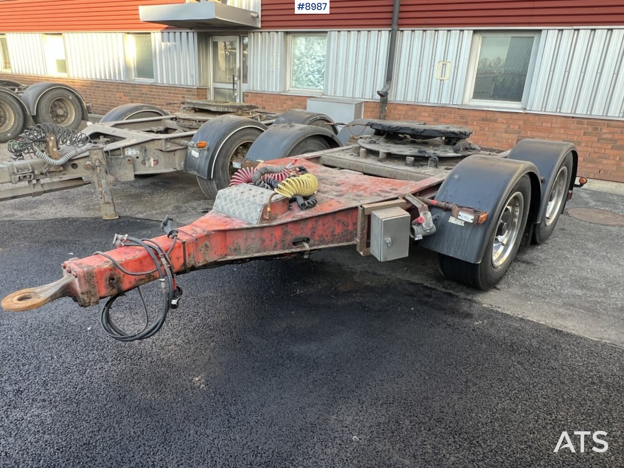 Dolly Renders - مقطورة دوللي: صورة 1 Dolly Renders - مقطورة دوللي: صورة 1