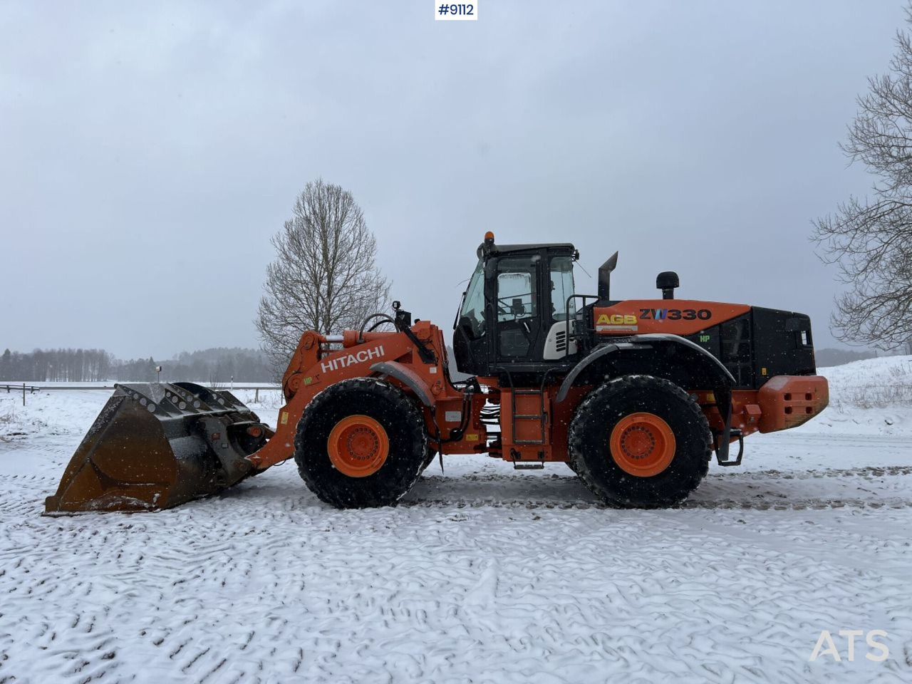 Hitachi ZW 330-5B Wheel loader with bucket (VIDEO) - اللودر بعجل: صورة 1 Hitachi ZW 330-5B Wheel loader with bucket (VIDEO) - اللودر بعجل: صورة 1