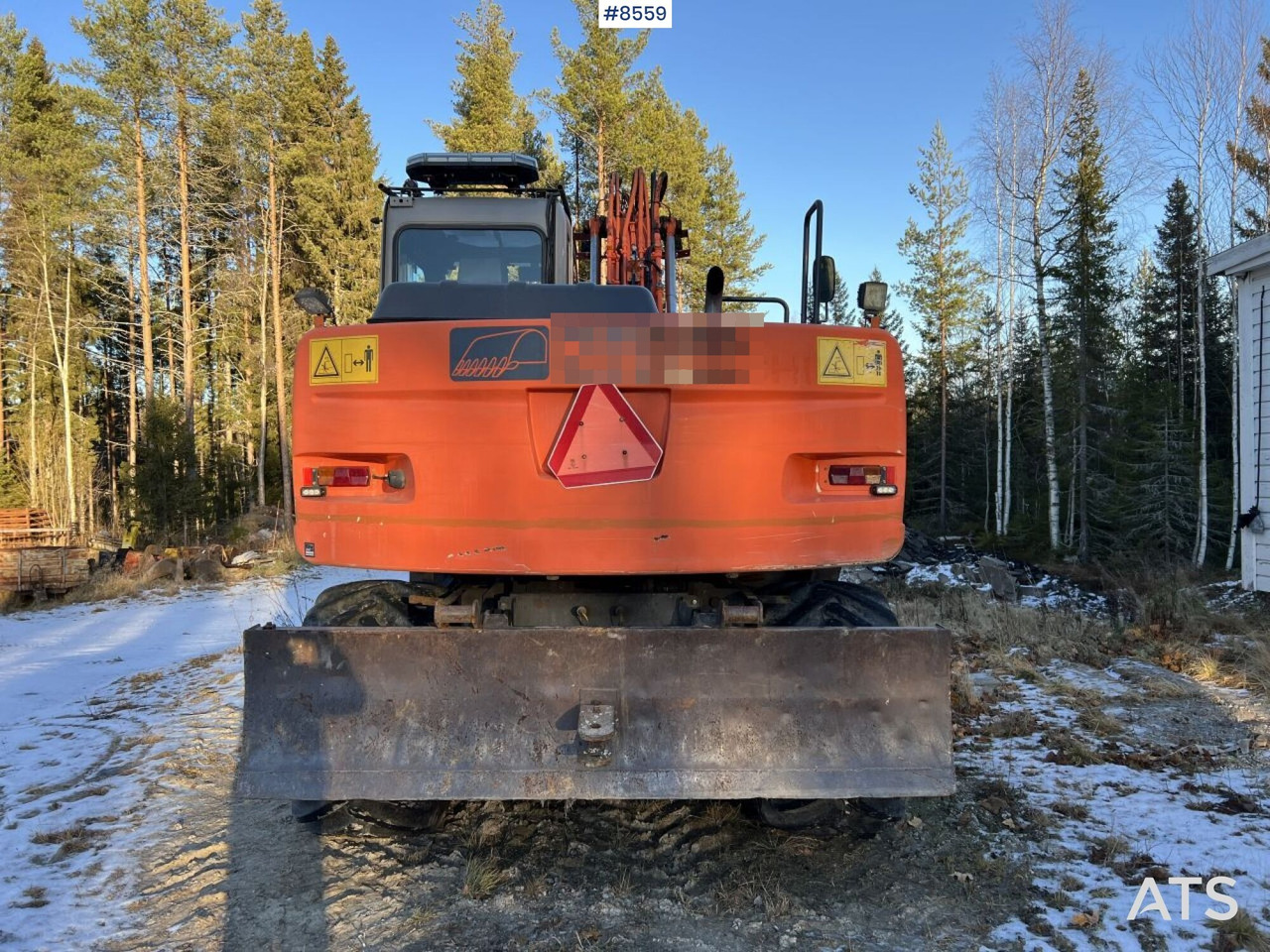 حفارة دولاب Hitachi ZX130W Wheeled excavator: صورة 7
