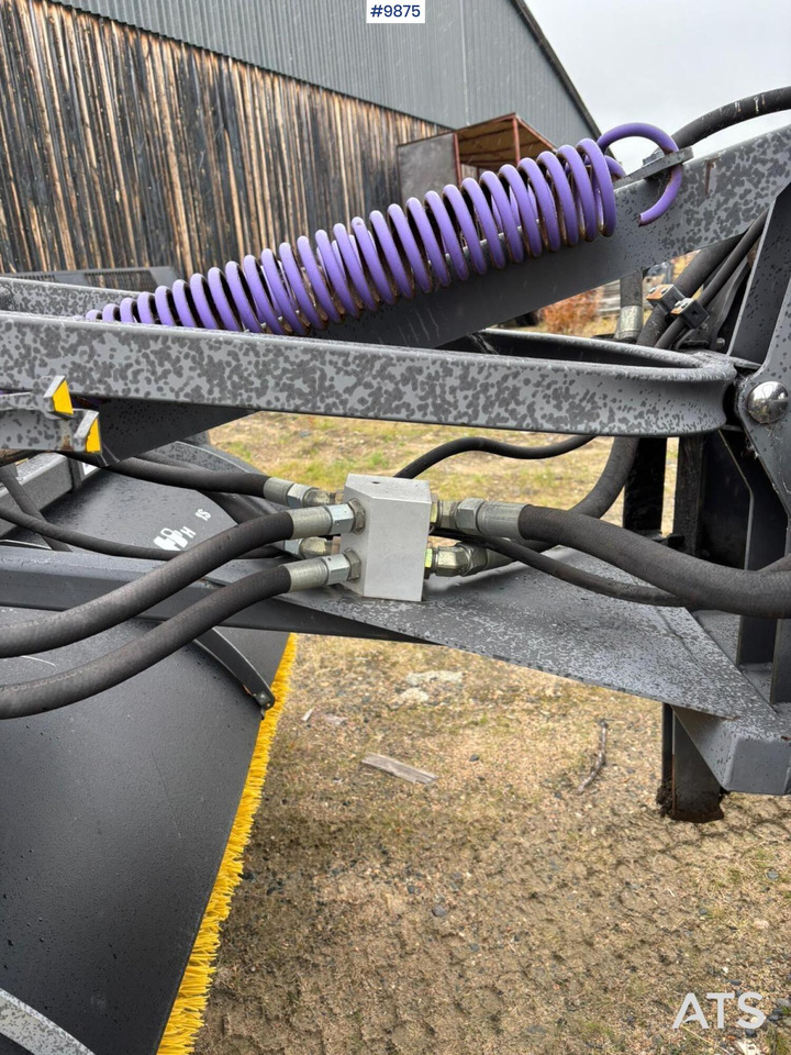 Holms Sweeper Large BM - مكنسة: صورة 4 Holms Sweeper Large BM - مكنسة: صورة 4