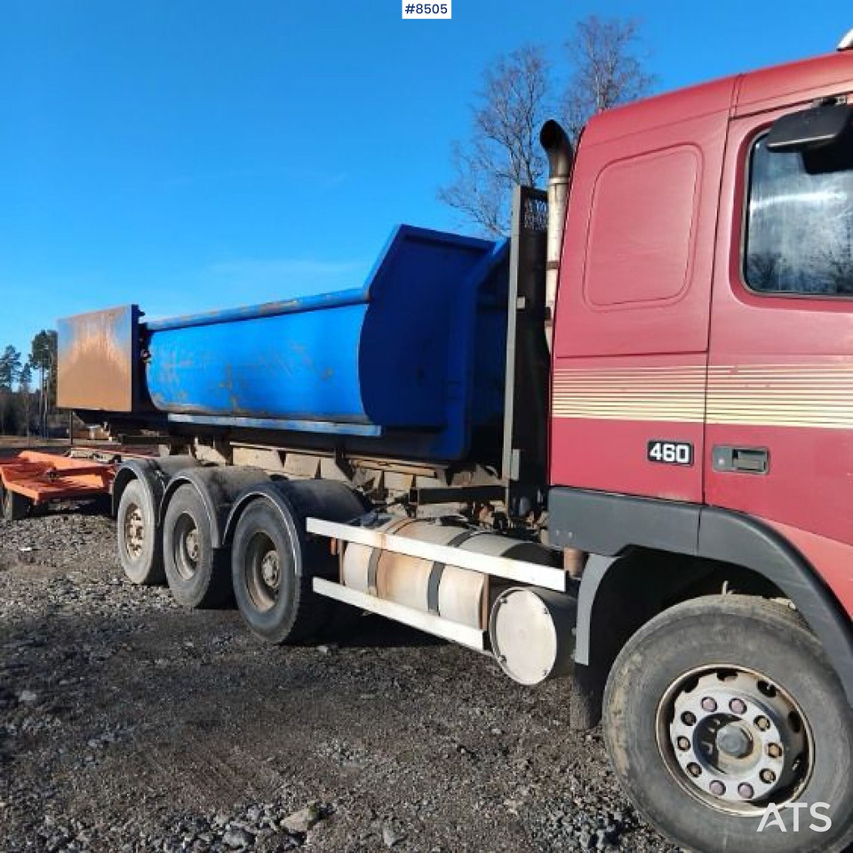 Hook Truck Volvo FH 12 6x4 Tridem with gravel flatbed(VIDEO) - شاحنة ذات خطاف: صورة 2 Hook Truck Volvo FH 12 6x4 Tridem with gravel flatbed(VIDEO) - شاحنة ذات خطاف: صورة 2