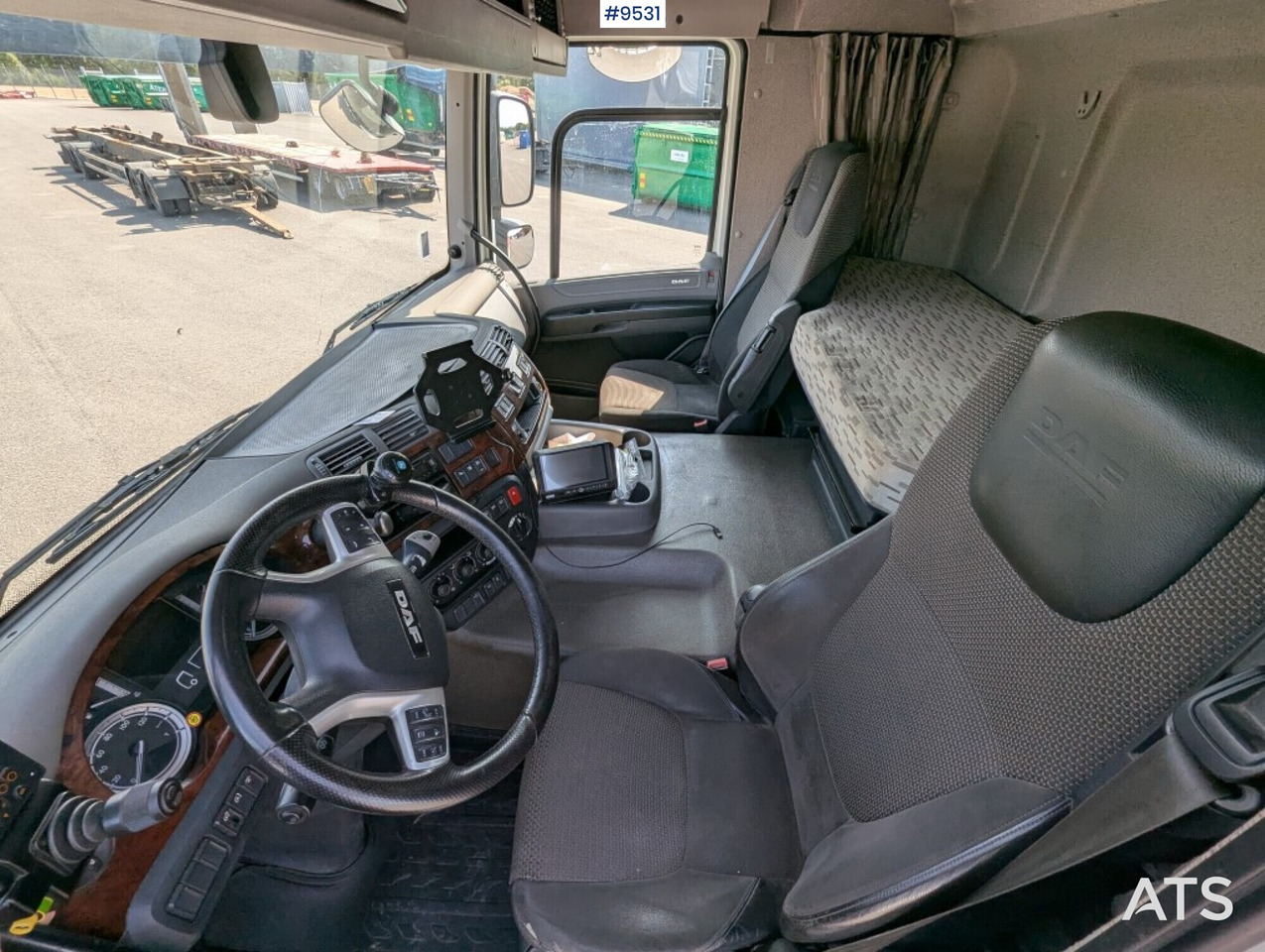 Hooklift Truck Daf FAQ CF510Z 8x2 (SEE VIDEO) - شاحنة ذات خطاف: صورة 5 Hooklift Truck Daf FAQ CF510Z 8x2 (SEE VIDEO) - شاحنة ذات خطاف: صورة 5