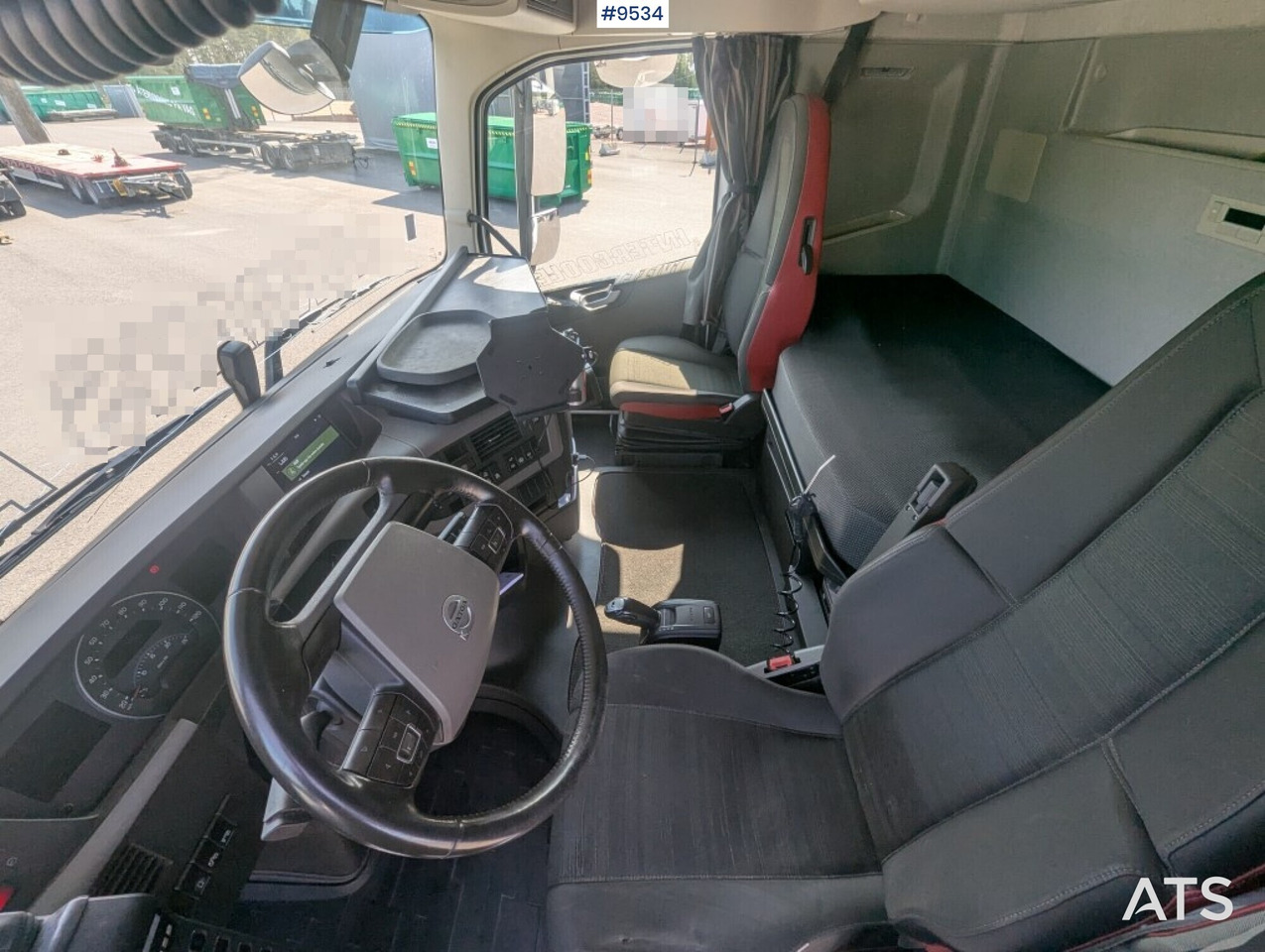 Hooklift Truck Volvo FH540 8x4 (SEE VIDEO) - شاحنة ذات خطاف: صورة 5 Hooklift Truck Volvo FH540 8x4 (SEE VIDEO) - شاحنة ذات خطاف: صورة 5