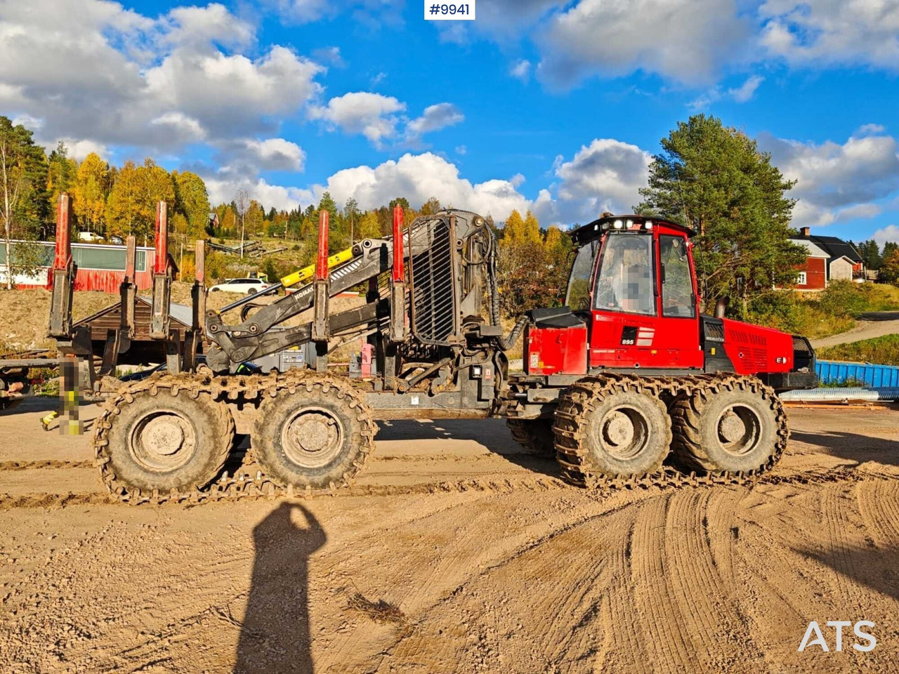 Komatsu 895 Forwarder (VIDEO) - حافلة الغابات: صورة 4 Komatsu 895 Forwarder (VIDEO) - حافلة الغابات: صورة 4