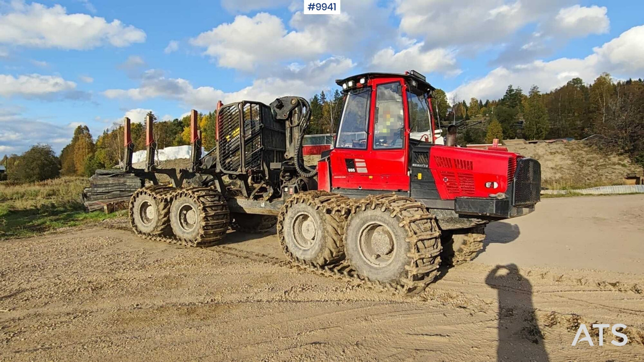 Komatsu 895 Forwarder (VIDEO) - حافلة الغابات: صورة 2 Komatsu 895 Forwarder (VIDEO) - حافلة الغابات: صورة 2