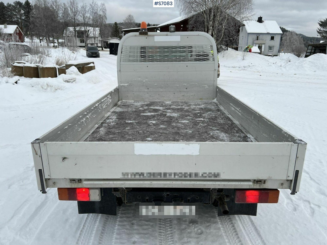 Mitsubishi Canter FB634 Intercooler, tiltable cabin - شاحنات مسطحة: صورة 4 Mitsubishi Canter FB634 Intercooler, tiltable cabin - شاحنات مسطحة: صورة 4