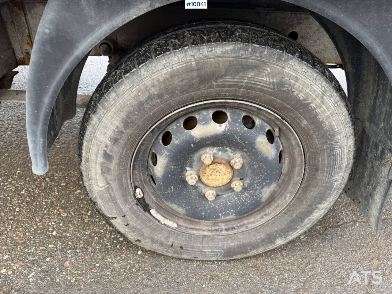 شاحنة مغلقة الصندوق Nissan NV 400 with tail lift: صورة 13