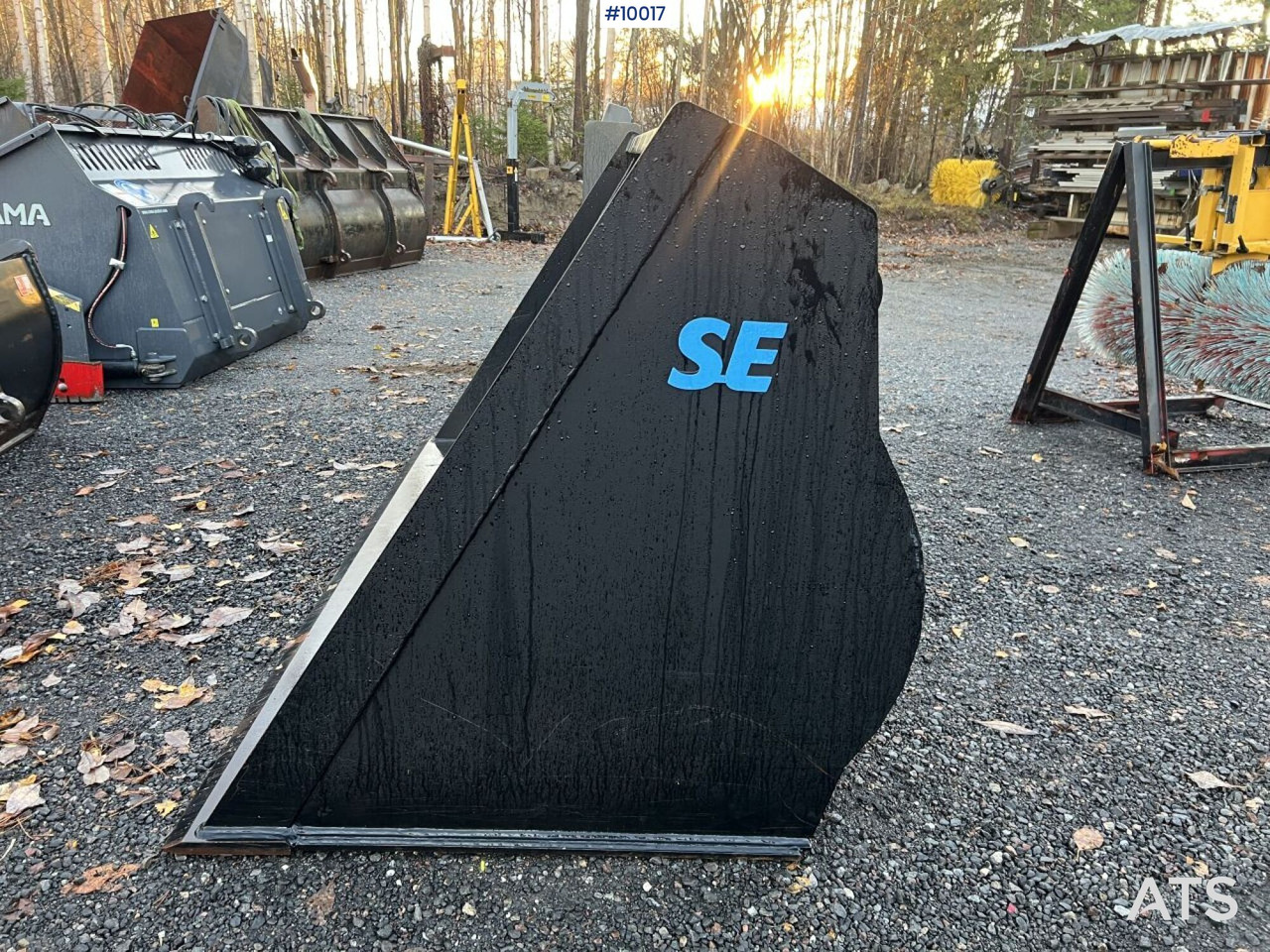 SE Equipment Bucket 2100L Large BM - بكت شيول: صورة 5 SE Equipment Bucket 2100L Large BM - بكت شيول: صورة 5