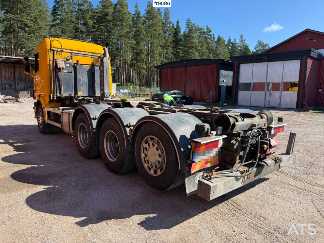 Scania G440 8X4 Lastväxlare plog och saltutrustad Rep.objekt - شاحنة ذات خطاف: صورة 3 Scania G440 8X4 Lastväxlare plog och saltutrustad Rep.objekt - شاحنة ذات خطاف: صورة 3
