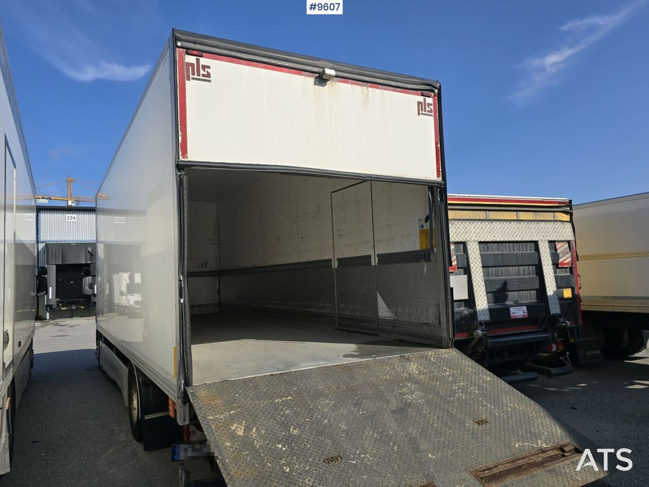 Scania P320 Skåpbil - شاحنة مقفلة: صورة 3 Scania P320 Skåpbil - شاحنة مقفلة: صورة 3