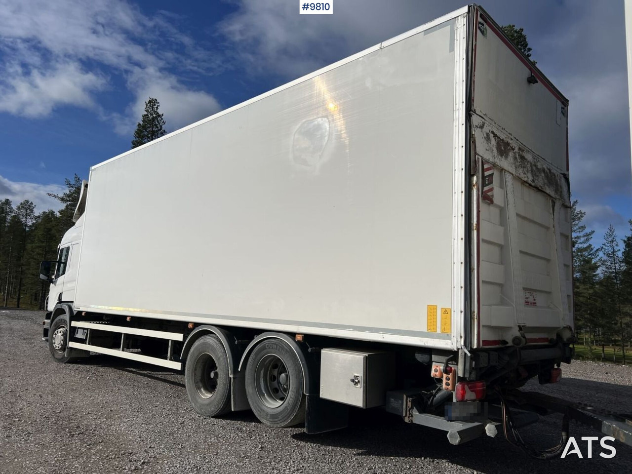 Scania P400 Box truck with tail lift - شاحنة مقفلة: صورة 4 Scania P400 Box truck with tail lift - شاحنة مقفلة: صورة 4