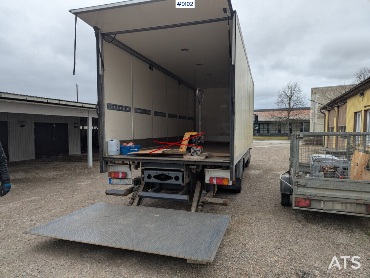Skåpbil distribution Mercedes Benz 1224 L 4X2 - شاحنة مقفلة: صورة 3 Skåpbil distribution Mercedes Benz 1224 L 4X2 - شاحنة مقفلة: صورة 3