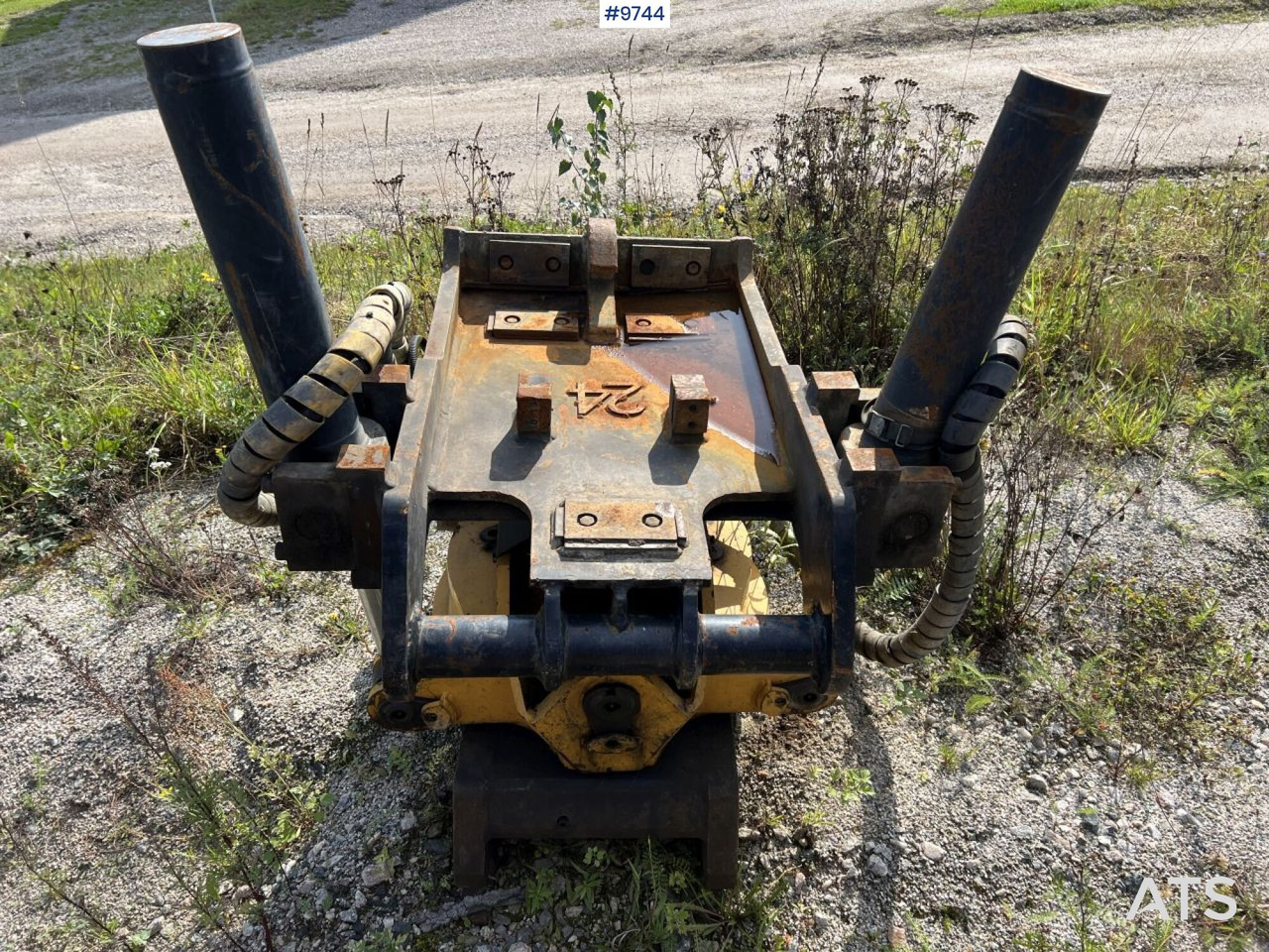 Tiltrotator ENGCON EC30279 med B27 fäste - مُلحق الحفار الدوار: صورة 3 Tiltrotator ENGCON EC30279 med B27 fäste - مُلحق الحفار الدوار: صورة 3
