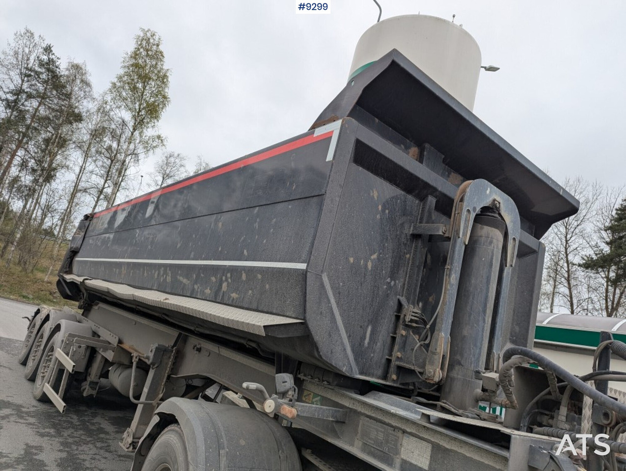 Tractor Unit Mercedes-Benz Arocs 3351 6x4 with tipper trailer - وحدة جر: صورة 5 Tractor Unit Mercedes-Benz Arocs 3351 6x4 with tipper trailer - وحدة جر: صورة 5