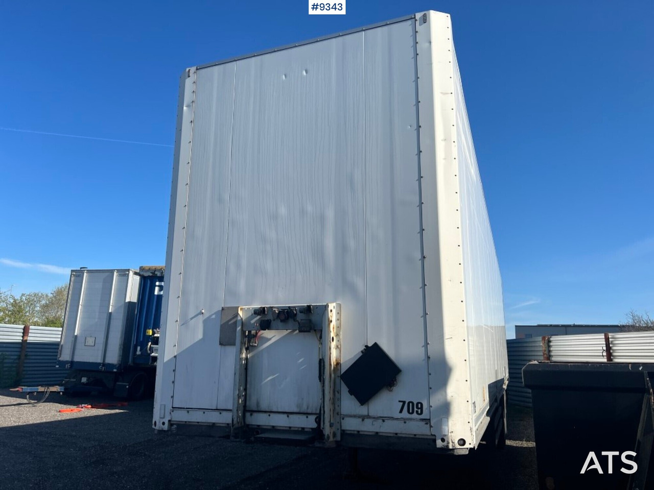 Trailer- SCHMITZ CARGOBULL - نصف مقطورة صندوق مغلق: صورة 1 Trailer- SCHMITZ CARGOBULL - نصف مقطورة صندوق مغلق: صورة 1