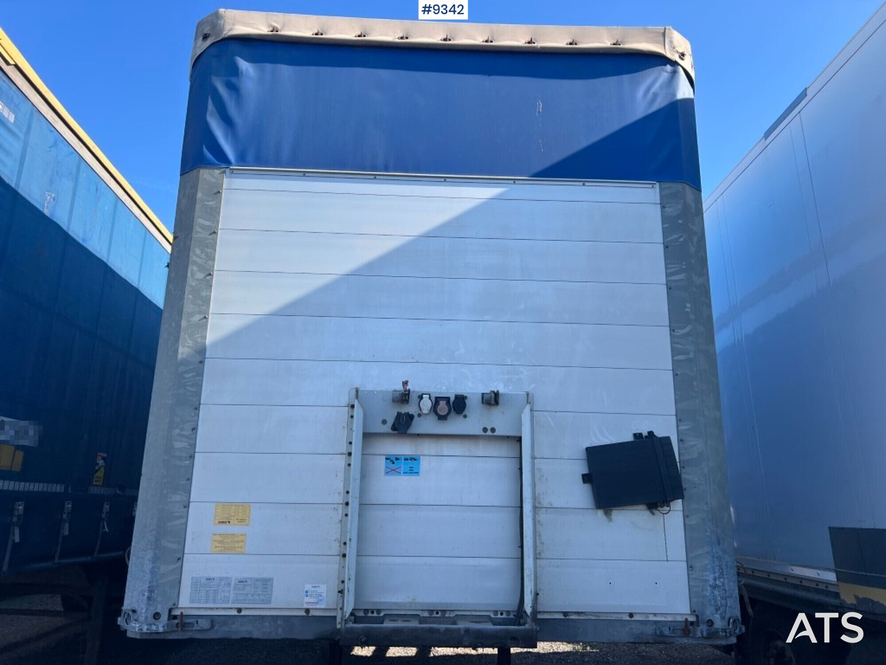 Trailer SCHMITZ CARGOBULL - نصف مقطورة ستارة: صورة 3 Trailer SCHMITZ CARGOBULL - نصف مقطورة ستارة: صورة 3