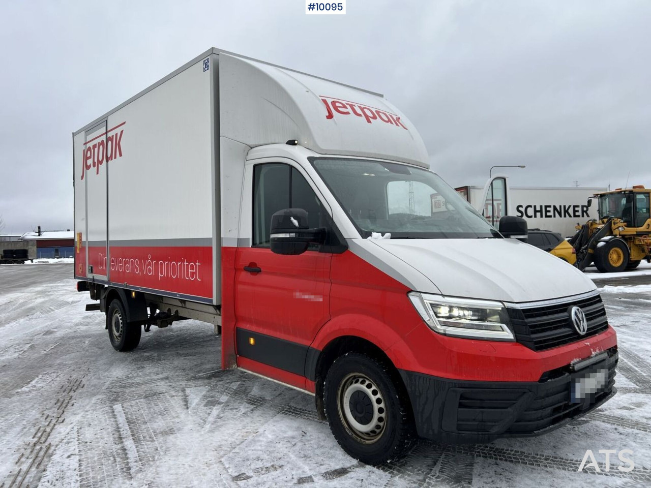 VOLKSWAGEN CRAFTER with tailgate lift - شاحنة مغلقة الصندوق: صورة 2 VOLKSWAGEN CRAFTER with tailgate lift - شاحنة مغلقة الصندوق: صورة 2