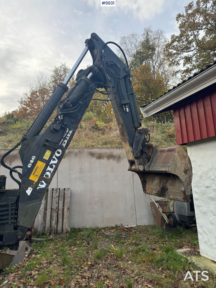 Volvo BM 646 Backhoe loader with 2 sets of tires. - جرافة حفار: صورة 4 Volvo BM 646 Backhoe loader with 2 sets of tires. - جرافة حفار: صورة 4