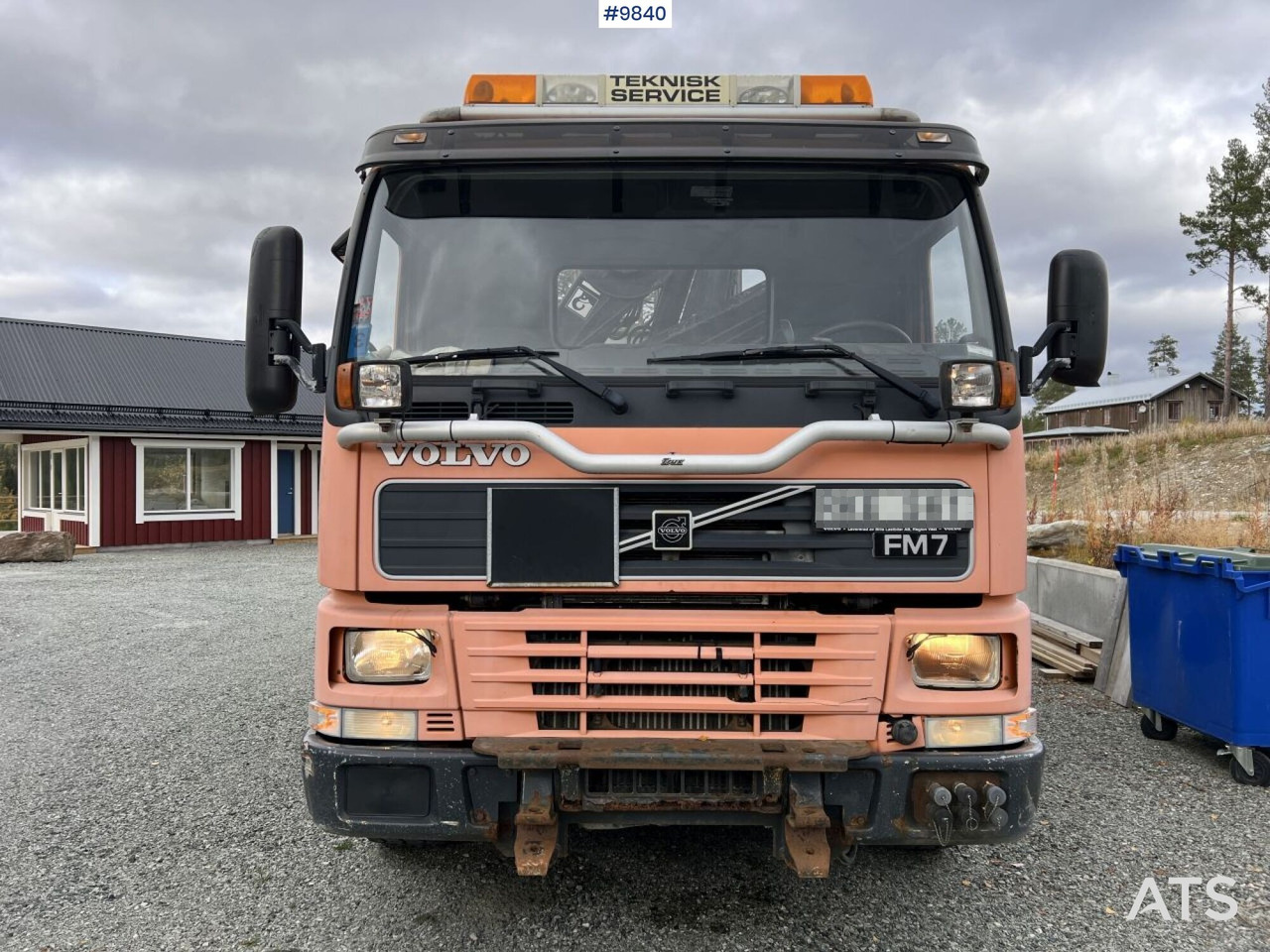 Volvo FM7 crane truck/tipper truck with Hiab 112 (video) - شاحنة قلاب: صورة 2 Volvo FM7 crane truck/tipper truck with Hiab 112 (video) - شاحنة قلاب: صورة 2