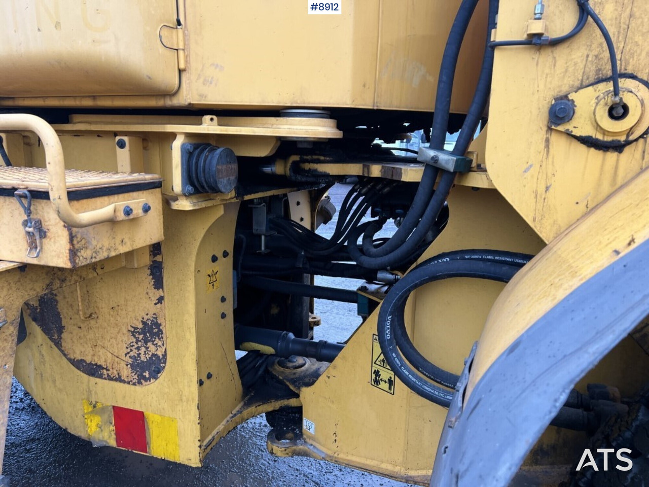 اللودر بعجل Wheel loader - Volvo L110E (SEE VIDEO): صورة 29 اللودر بعجل Wheel loader - Volvo L110E (SEE VIDEO): صورة 29