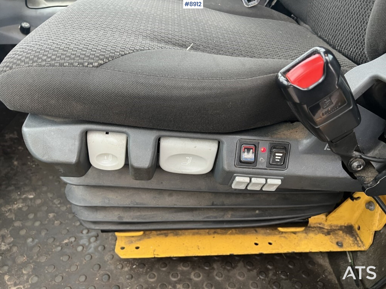 اللودر بعجل Wheel loader - Volvo L110E (SEE VIDEO): صورة 32 اللودر بعجل Wheel loader - Volvo L110E (SEE VIDEO): صورة 32