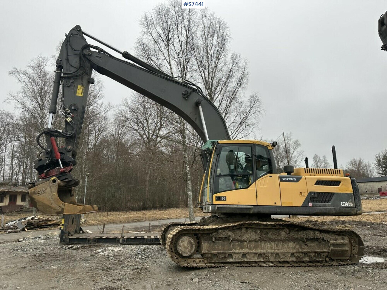 Wheeled excavator Volvo EC300 DL With rotor, digging system and buckets SEE VIDEO - حفار زحاف: صورة 1 Wheeled excavator Volvo EC300 DL With rotor, digging system and buckets SEE VIDEO - حفار زحاف: صورة 1