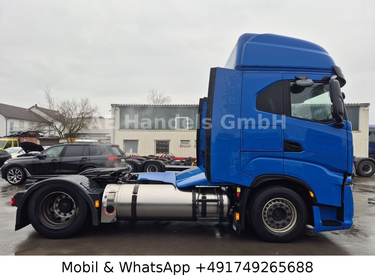 Iveco S-Way 460 AS LNG *Retarder/ACC/2xTank/LED/Leder - وحدة جر: صورة 2 Iveco S-Way 460 AS LNG *Retarder/ACC/2xTank/LED/Leder - وحدة جر: صورة 2