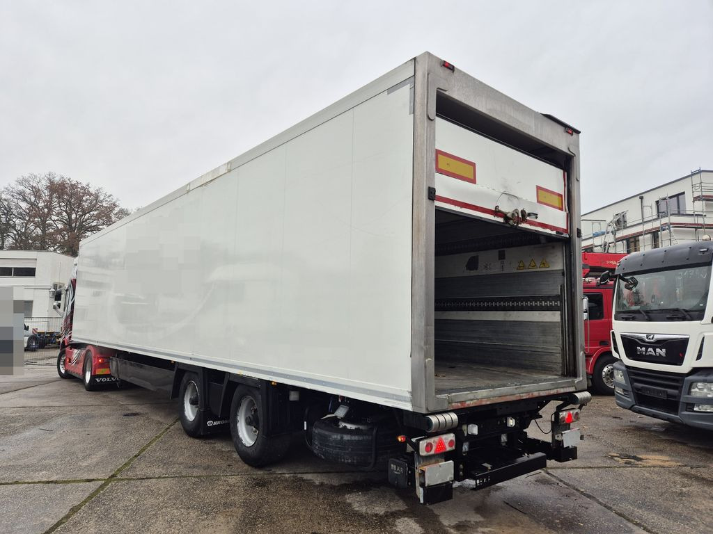 Krone SZ Carrier Vector 1950 *+-30°*Rolltor/Smartboard Krone SZ Carrier Vector 1950 *+-30°*Rolltor/Smartboard - نصف مقطورة مُبرِّدة: صورة 2 Krone SZ Carrier Vector 1950 *+-30°*Rolltor/Smartboard Krone SZ Carrier Vector 1950 *+-30°*Rolltor/Smartboard - نصف مقطورة مُبرِّدة: صورة 2