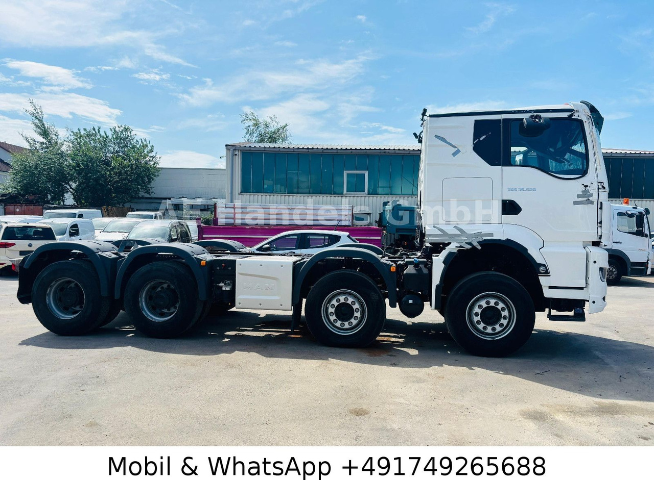 MAN TGS 32.520 GN BB 8x4 *ACC / AP / LED - شاحنة هيكل كابينة: صورة 4 MAN TGS 32.520 GN BB 8x4 *ACC / AP / LED - شاحنة هيكل كابينة: صورة 4
