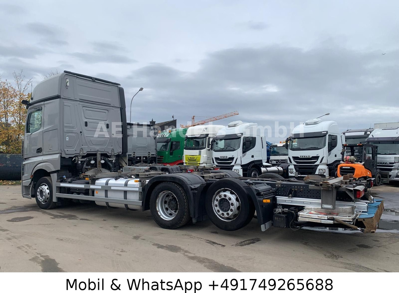 Mercedes-Benz Actros V 2545 BigSpace LL*Retarder/LBW/Lenk+Lift - شاحنات الحاويات / جسم علوي قابل للتغيير شاحنة: صورة 2 Mercedes-Benz Actros V 2545 BigSpace LL*Retarder/LBW/Lenk+Lift - شاحنات الحاويات / جسم علوي قابل للتغيير شاحنة: صورة 2