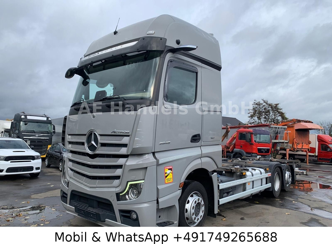 Mercedes-Benz Actros V 2545 GigaSpace BDF LL*Retarder/LBW/L+L - شاحنات الحاويات / جسم علوي قابل للتغيير شاحنة: صورة 1 Mercedes-Benz Actros V 2545 GigaSpace BDF LL*Retarder/LBW/L+L - شاحنات الحاويات / جسم علوي قابل للتغيير شاحنة: صورة 1