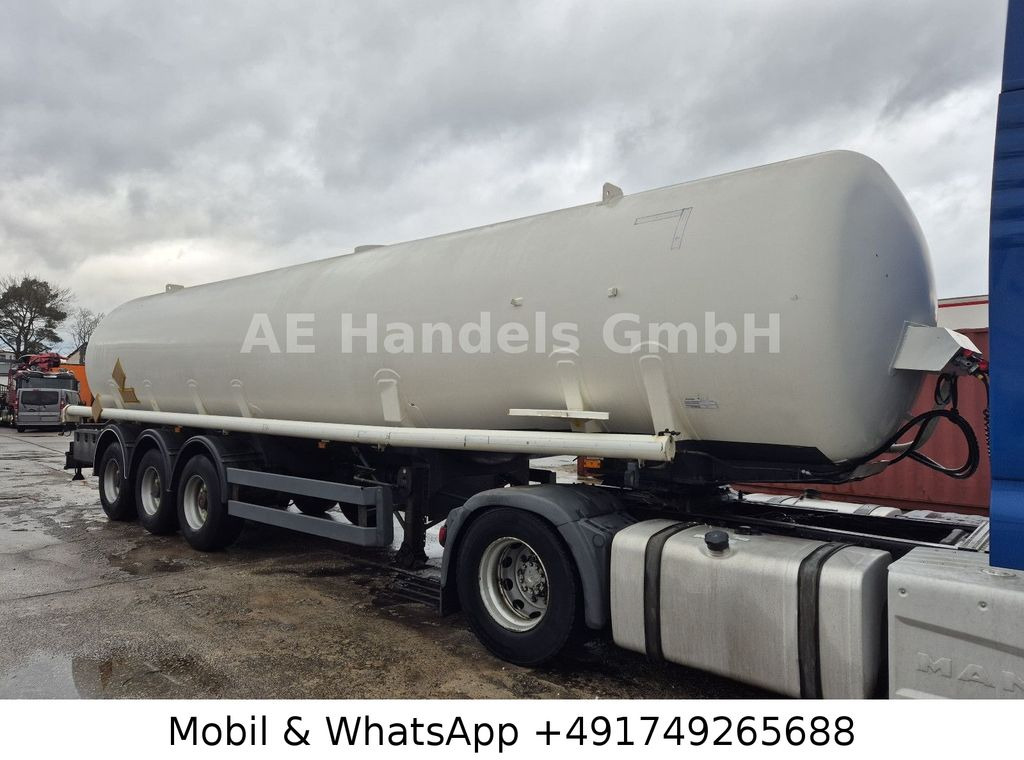 Willig *ADR/40.000Liter/Kerosin/Diesel/Benzin - نصف مقطورة صهريج: صورة 1 Willig *ADR/40.000Liter/Kerosin/Diesel/Benzin - نصف مقطورة صهريج: صورة 1