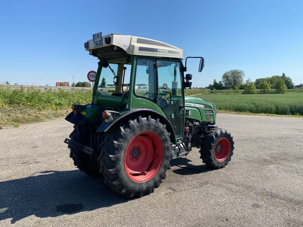 Fendt 209F Vario TMS 1er Main endommagé - جرار: صورة 4 Fendt 209F Vario TMS 1er Main endommagé - جرار: صورة 4