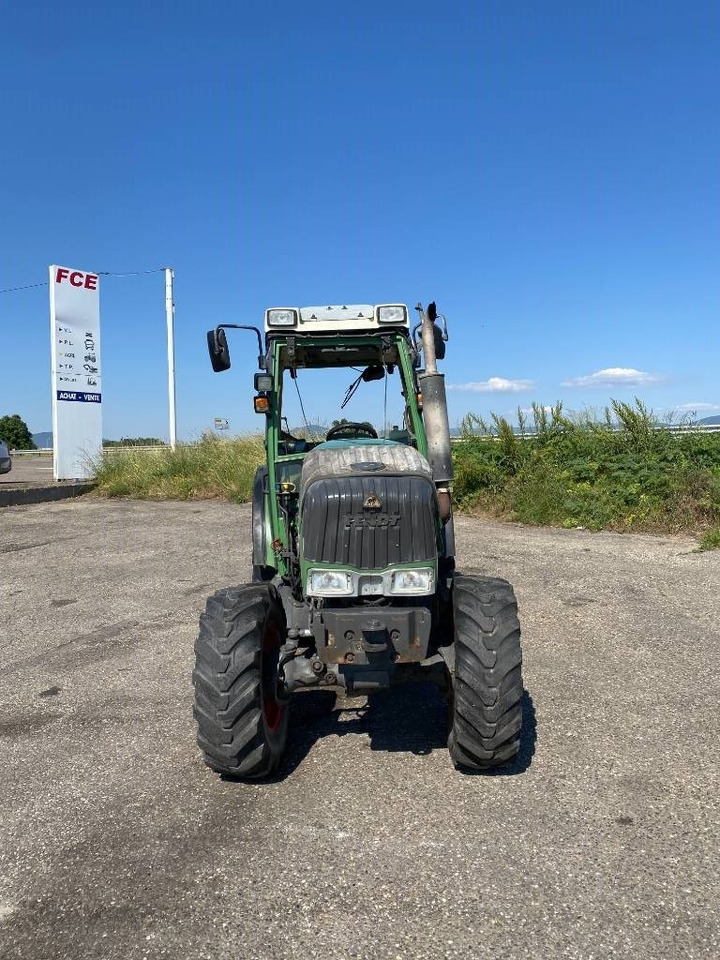 Fendt 209F Vario TMS 1er Main endommagé - جرار: صورة 2 Fendt 209F Vario TMS 1er Main endommagé - جرار: صورة 2