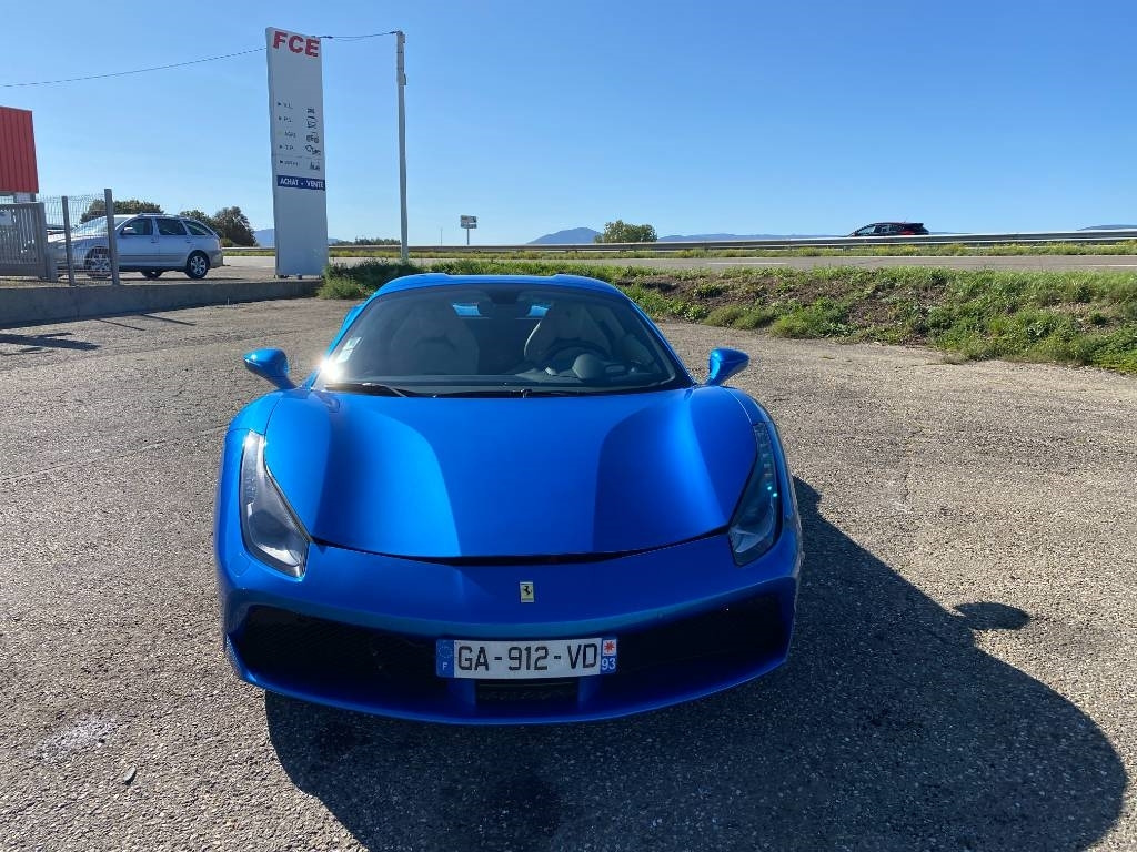 Ferrari 488 SPIDER -Carte Grise Française endommagé - كابريوليه: صورة 3 Ferrari 488 SPIDER -Carte Grise Française endommagé - كابريوليه: صورة 3