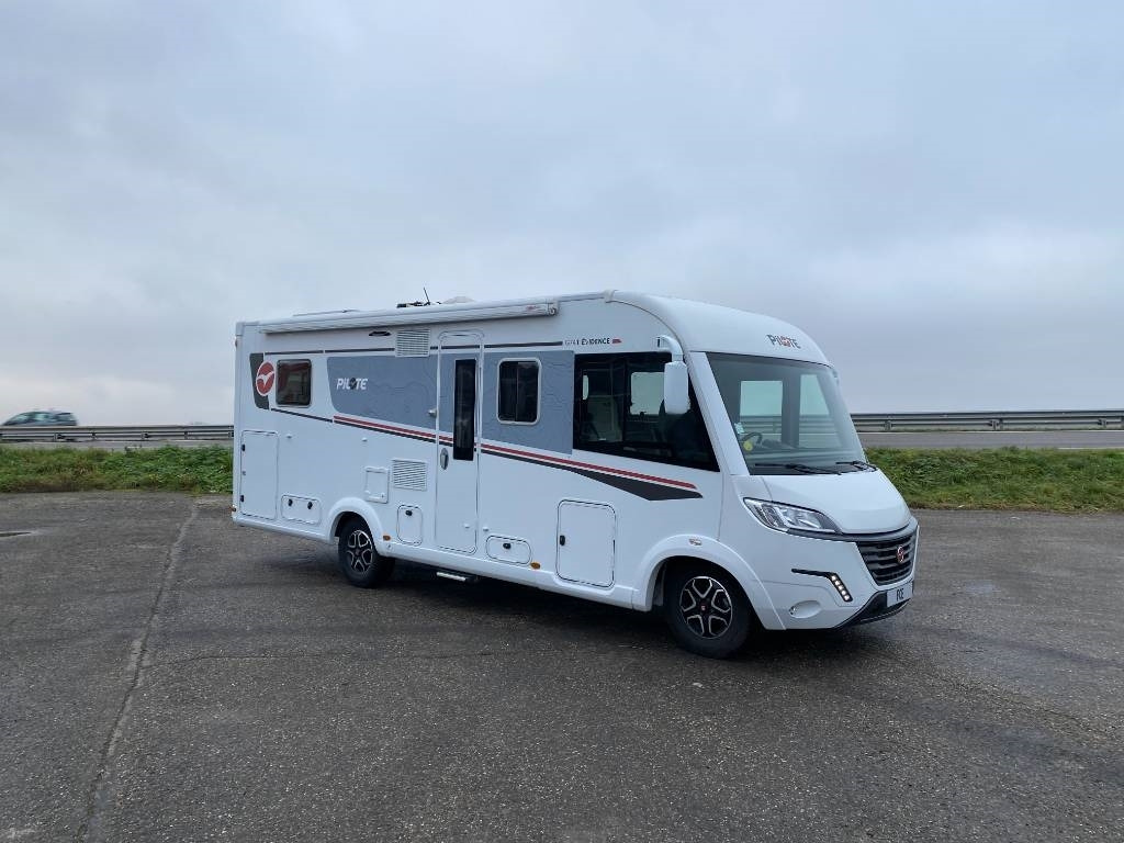 Fiat DUCATO MAXI 160 Multijet 2,2D/PILOTE G741endommagé - موتر هوم متكامل: صورة 3 Fiat DUCATO MAXI 160 Multijet 2,2D/PILOTE G741endommagé - موتر هوم متكامل: صورة 3